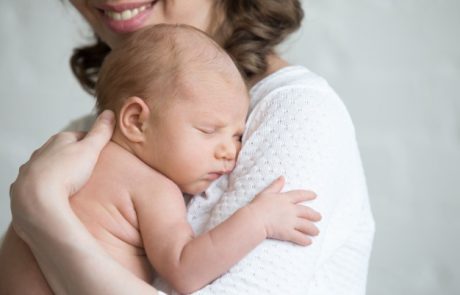 נושמים לרווחה:מקל רפואי נשבר בגרונו של תינוק בן 9 חודשים